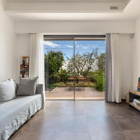 Suitcase By Barbarhouse Villa